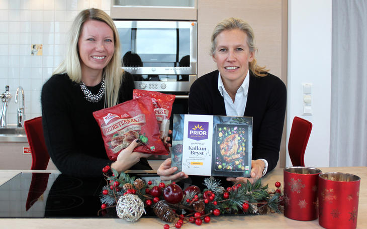 Cecilie Gard-Løken og Elin Prangerød i Nortura med våre juleprodukter