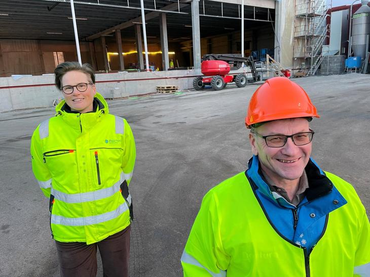 Fabrikksjef Therese Ryan og Steinar Elgvin, teknisk sjef i Nortura Tønsberg